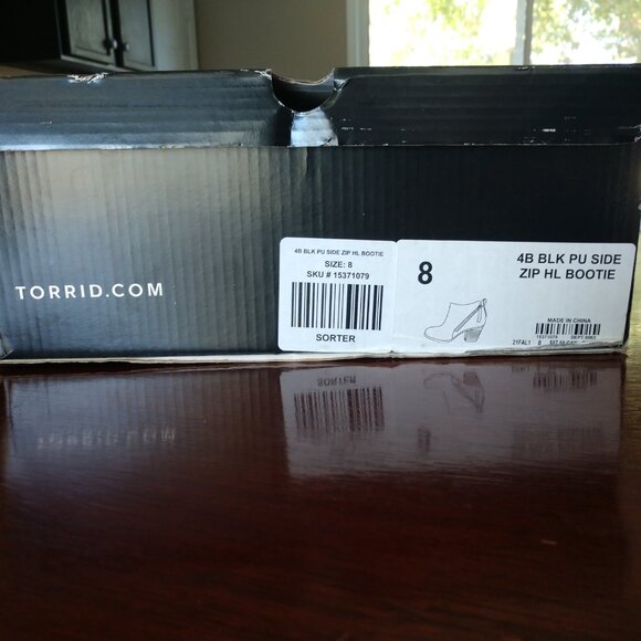 TORRID Side Zip Heel Bootie (WW) - Picture 8 of 8